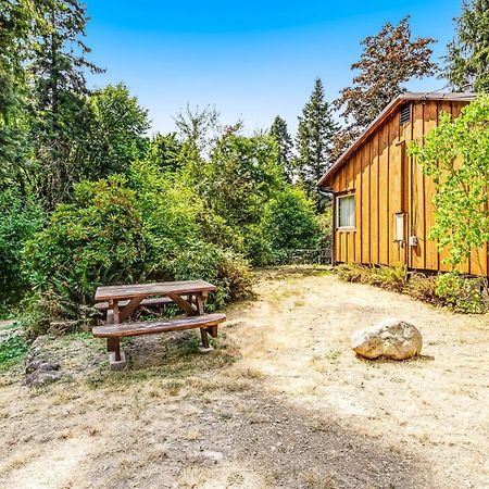 The Entire Property At Mount Walker Inn Quilcene Exterior photo