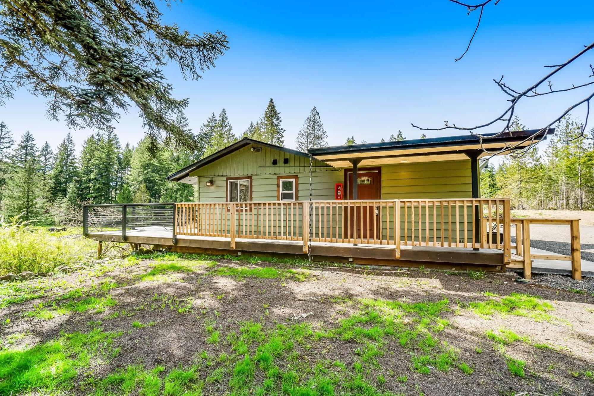 The Entire Property At Mount Walker Inn Quilcene Exterior photo